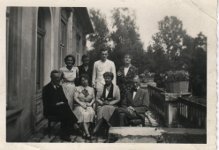 Godzimira, Henryk i Stefan Mniszek Tchorzniccy z gośćmi (Konstanty Mniszek Tchorznicki z córką, Irena Szawłowska) - Pisarowce około 1939